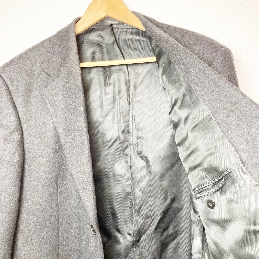Oscar De La Renta Menswear Cashmere Black Blazer